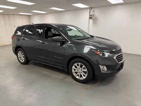 Used 2019 Chevrolet Equinox LS w/ LS Convenience Package FWD image 7