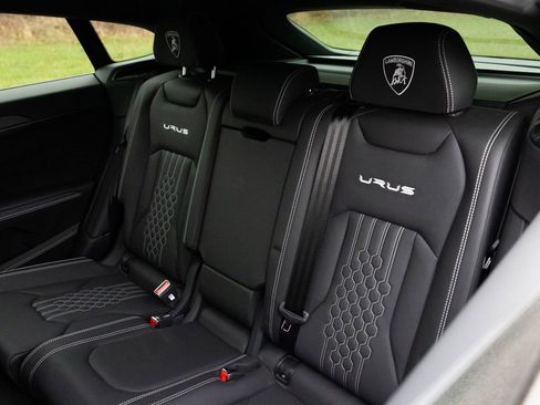Used 2023 Lamborghini Urus Performante image 32