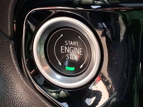 Used 2022 GMC Sierra 1500 Elevation w/ Elevation Premium Package AWD/4WD image 18