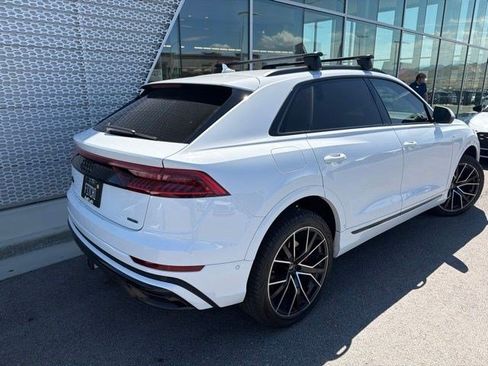 Used 2023 Audi Q8 Prestige w/ Prestige Package AWD/4WD image 3
