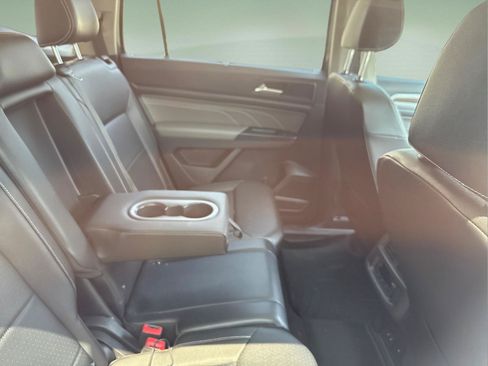 Used 2021 Volkswagen Atlas SEL FWD image 19