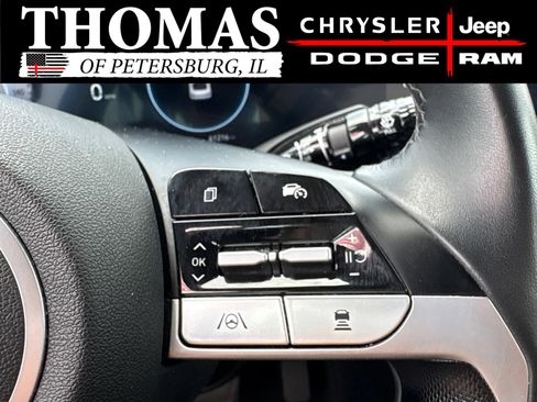 Used 2025 Hyundai Elantra SEL FWD image 16
