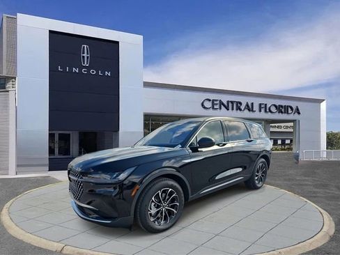 New 2026 Lincoln Nautilus Premier image 6