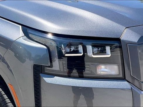 Certified 2026 Nissan Frontier SV w/ All-Weather Content Package AWD/4WD image 28