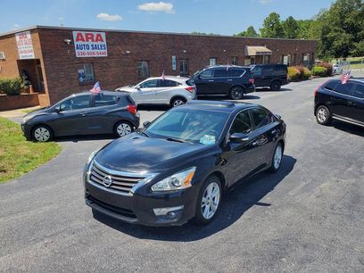 Used 2014 Nissan Altima 2.5 SL w/ Technology Package
