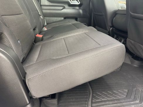 Used 2025 Chevrolet Silverado 2500 LT image 32