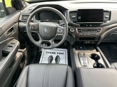 Used 2025 Honda Ridgeline TrailSport+ image 17