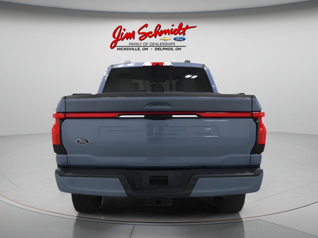Used 2023 Ford F150 Lightning Platinum AWD/4WD image 5
