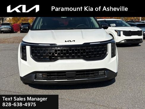 Used 2026 Kia Carnival SX Prestige image 2