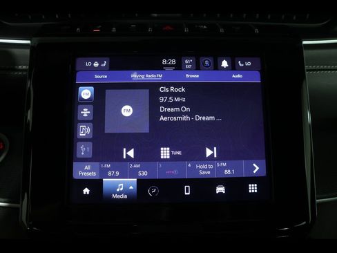 Used 2023 Jeep Grand Cherokee Altitude AWD/4WD image 23