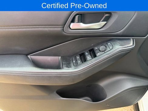 Certified 2023 Nissan Rogue SV w/ SV Premium B Package FWD image 11