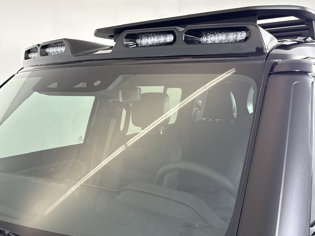 New 2026 Land Rover Defender 110 AWD/4WD image 34
