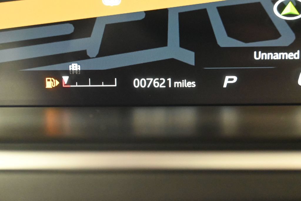 Used 2024 Jaguar F-TYPE R-Dynamic RWD image 13