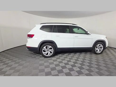 Used 2021 Volkswagen Atlas SE w/ Panoramic Sunroof Package FWD image 36