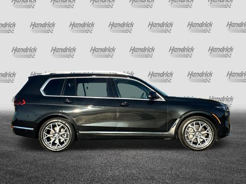 Used 2025 BMW X7 xDrive40i w/ Parking Assistance Package image 3