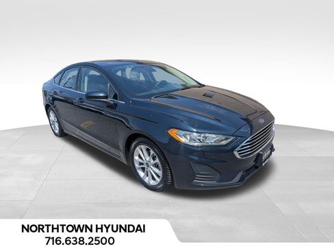 Used 2020 Ford Fusion SE FWD image 11