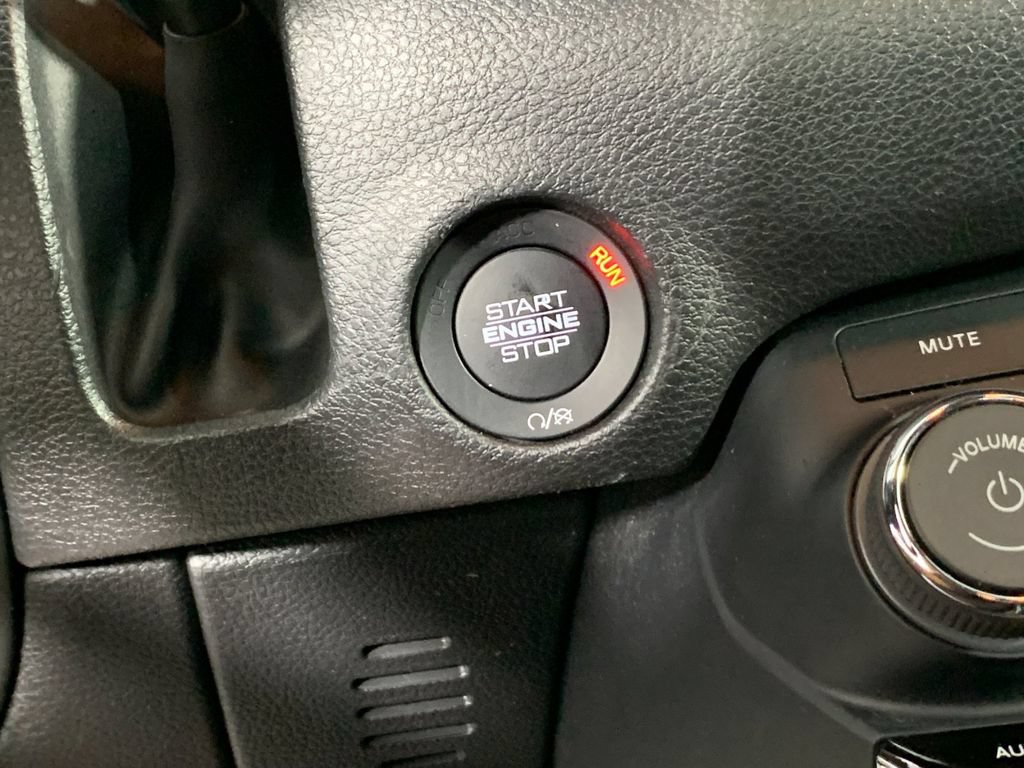 Used 2023 Dodge Durango AWD image 18
