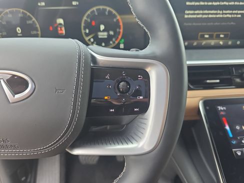 Certified 2025 INFINITI QX80 Sensory AWD/4WD image 18