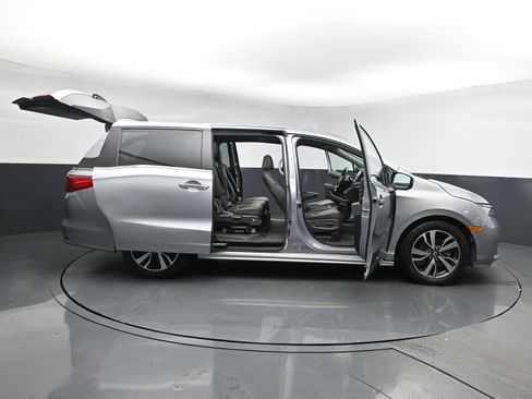 Used 2022 Honda Odyssey Touring image 29