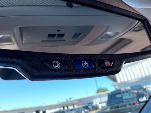 Used 2018 Chevrolet Silverado 2500 High Country w/ Duramax Plus Package image 34