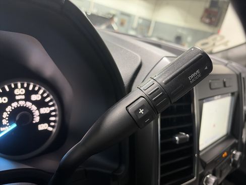 Used 2018 Ford F150 XLT w/ Equipment Group 302A Luxury image 23