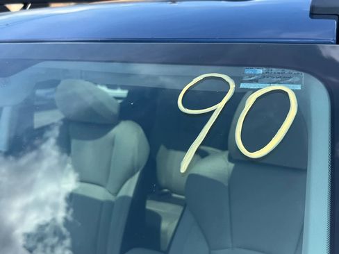 Used 2019 Subaru Ascent Premium image 27