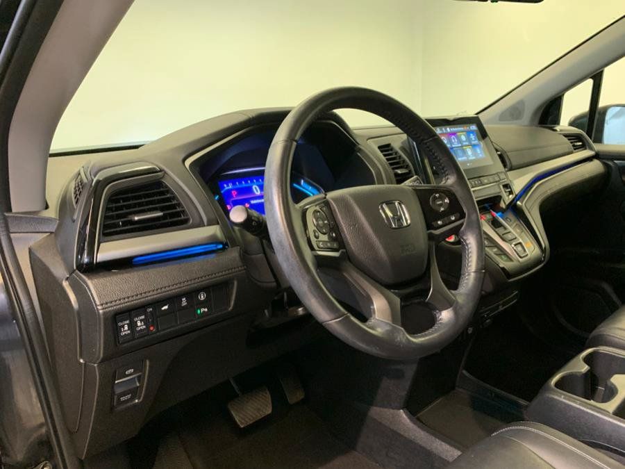 Used 2023 Honda Odyssey Touring image 18