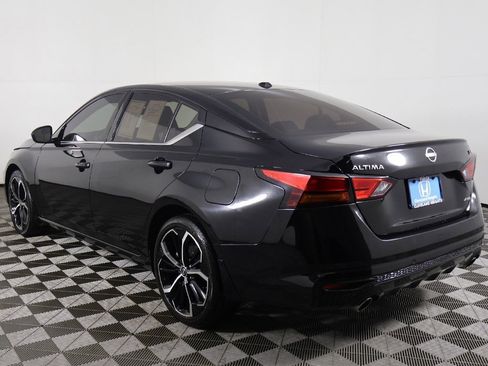 Used 2024 Nissan Altima 2.5 SR w/ SR Premium Package image 9
