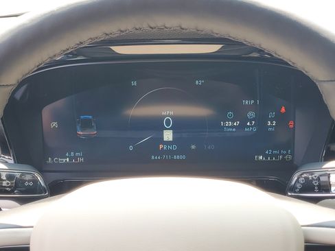 New 2025 Lincoln Corsair Reserve image 19