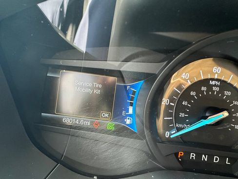 Used 2020 Ford Fusion SE FWD image 19