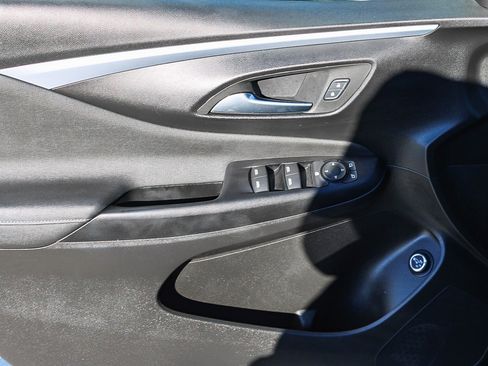 Used 2024 Buick Envista Preferred w/ Convenience I Package image 21