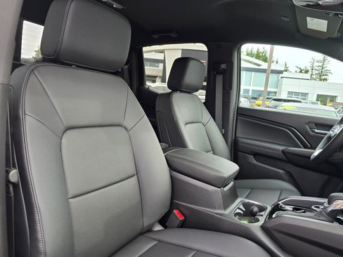 New 2026 GMC Canyon Elevation w/ Convenience Package image 10