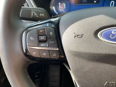 Used 2025 Ford Escape Platinum AWD/4WD image 21