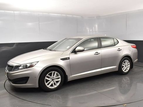 Used 2011 Kia Optima LX FWD image 5
