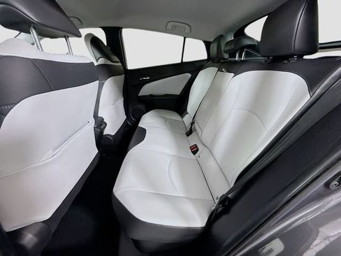Certified 2019 Toyota Prius XLE w/ Carpet Mat Package image 22
