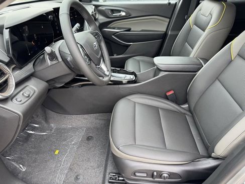 New 2025 Chevrolet Trax ACTIV image 5
