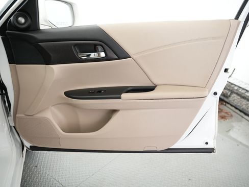 Used 2014 Honda Accord EX-L image 50