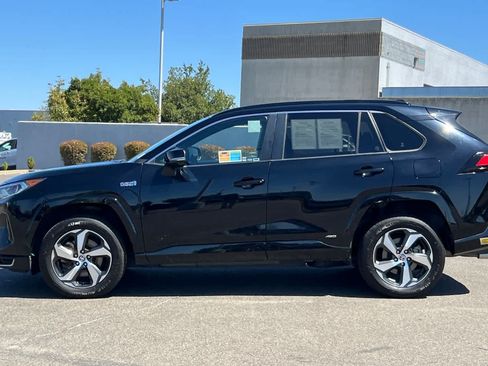 Used 2021 Toyota RAV4 SE AWD/4WD image 9