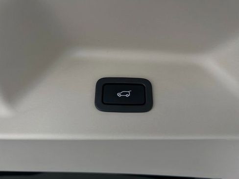 Used 2016 Land Rover Range Rover Supercharged image 41