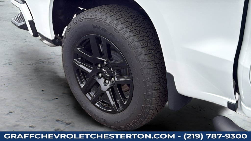 Used 2026 Chevrolet Silverado 1500 RST w/ RST Select Package AWD/4WD image 32