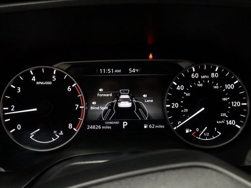 Certified 2025 Nissan Rogue SV image 28