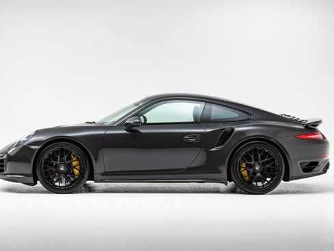Used 2016 Porsche 911 Turbo S image 4