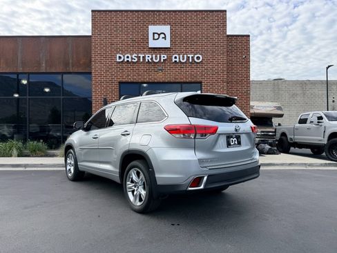Used 2019 Toyota Highlander Limited AWD/4WD image 6