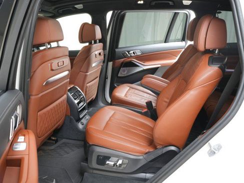 Used 2023 BMW X7 M60i w/ Executive Package image 67