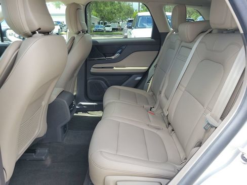 Certified 2020 Lincoln Corsair FWD image 8