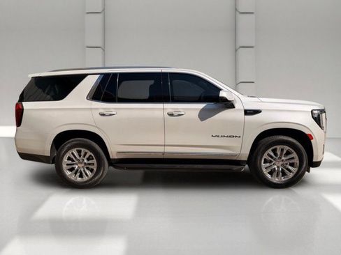 Used 2024 GMC Yukon SLT w/ SLT Luxury Package RWD image 4