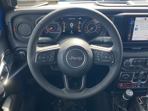 New 2025 Jeep Gladiator Rubicon image 38