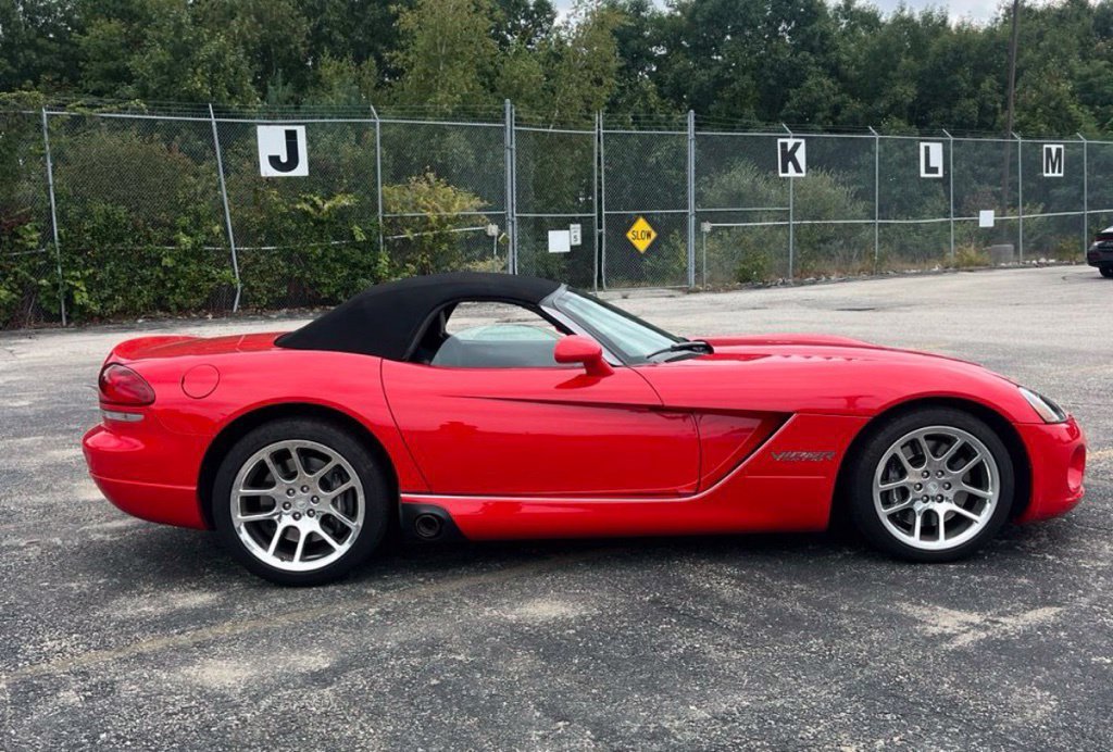 Used 2003 Dodge Viper SRT-10 RWD image 7