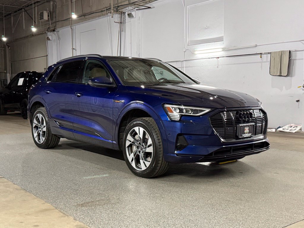 Used 2022 Audi e-tron Premium AWD/4WD image 4