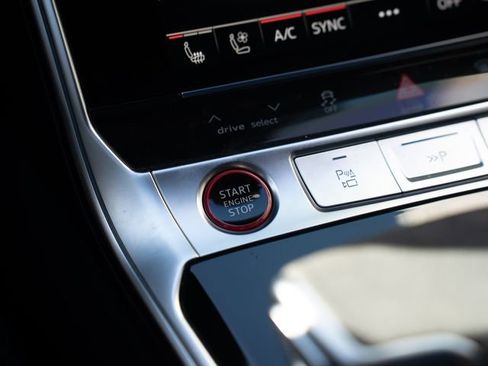 Used 2023 Audi RS 6 w/ Carbon Optic Package image 28